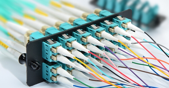 What Is Fiber Optic Pigtail and How to Splice It?  What Is Fiber Optic Pigtail and How to Splice It?